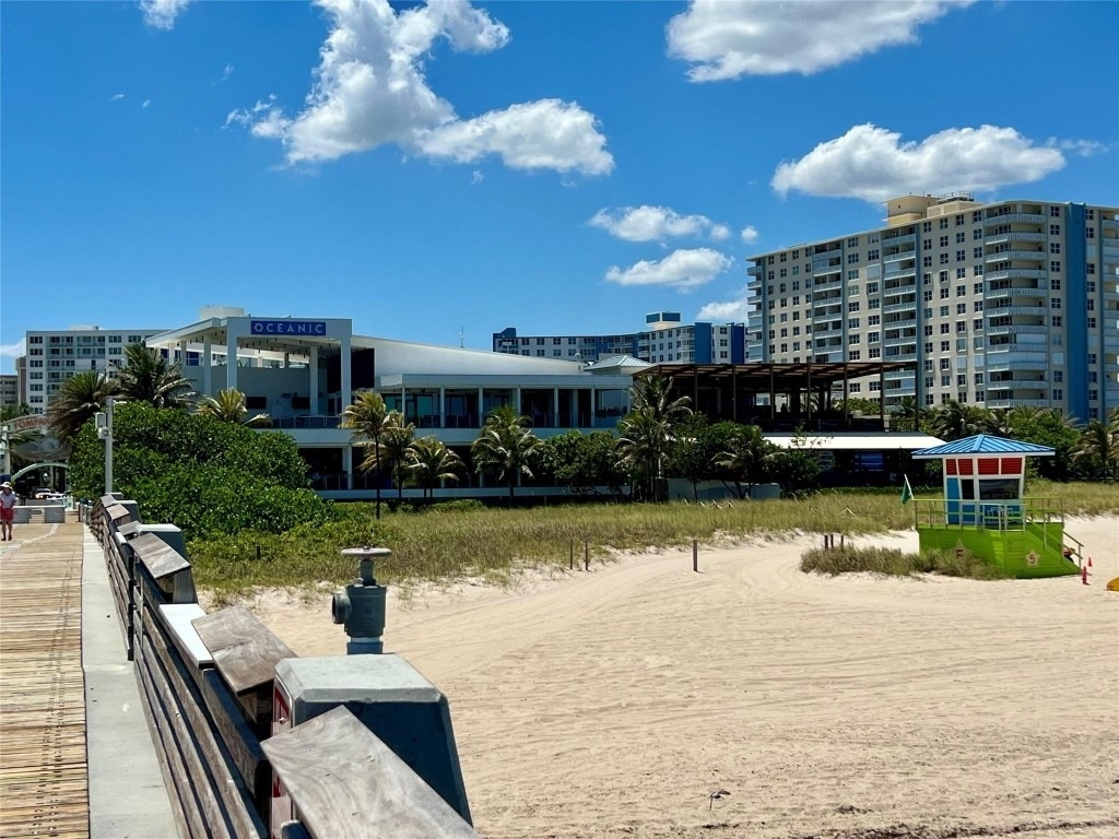133 N Pompano Beach Boulevard - Photo 20