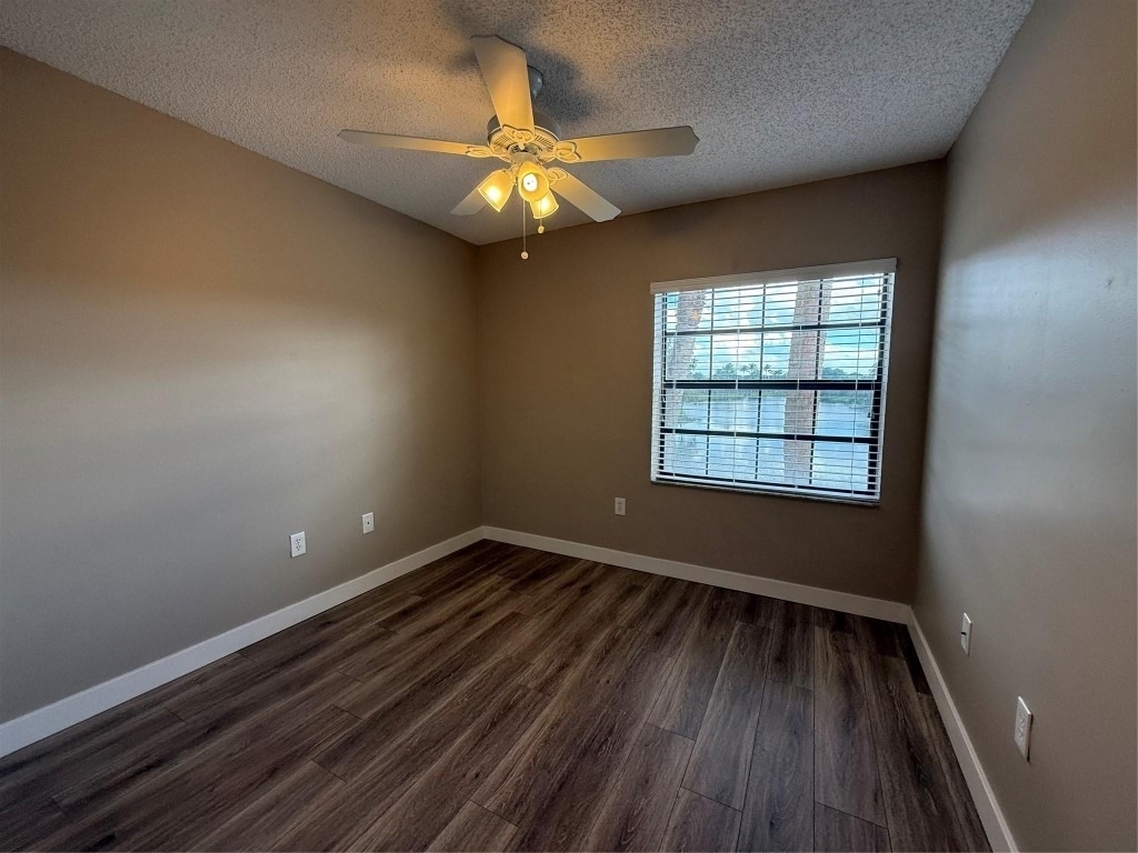 10790 Nw 14th Street - Photo 11