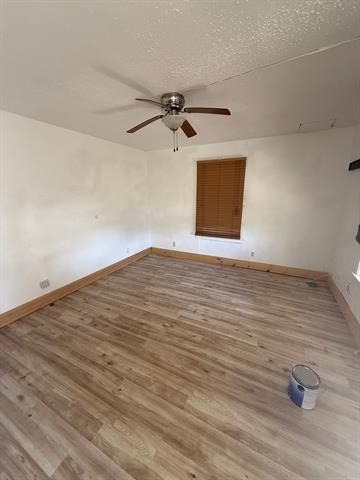 1711 W Groesbeck Street - Photo 1
