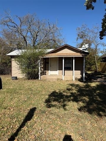 1711 W Groesbeck Street - Photo 0