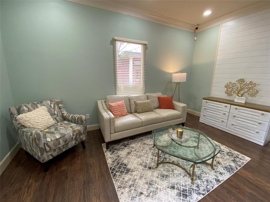 4501 Cartwright Road - Photo 3