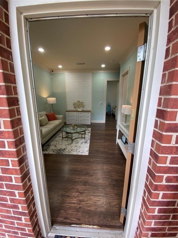 4501 Cartwright Road - Photo 2