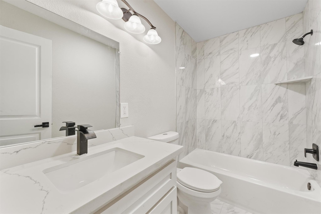 905 Franconia Drive - Photo 9