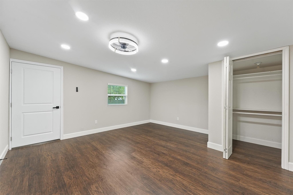 905 Franconia Drive - Photo 7
