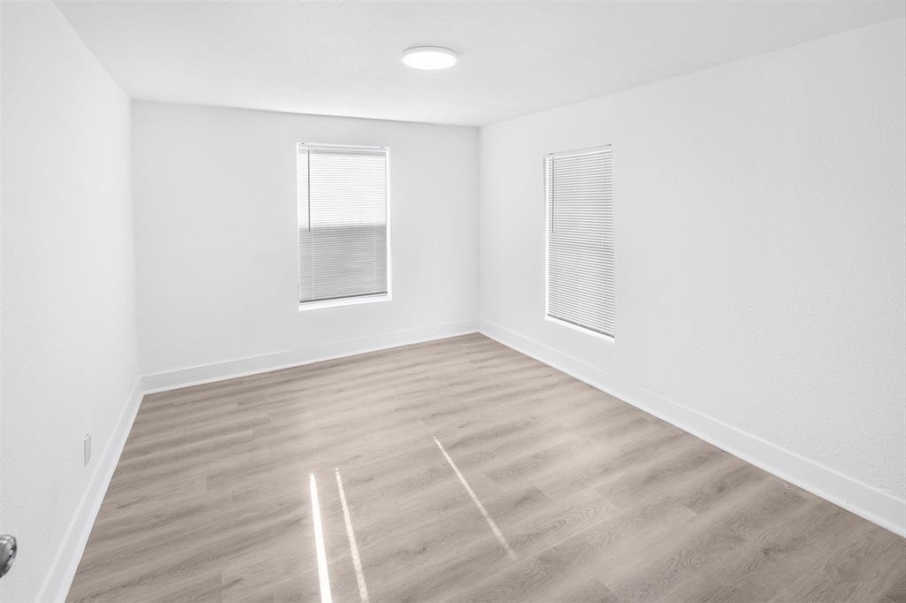 1911 Benson Street - Photo 9