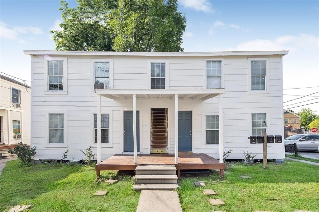 1911 Benson Street - Photo 0