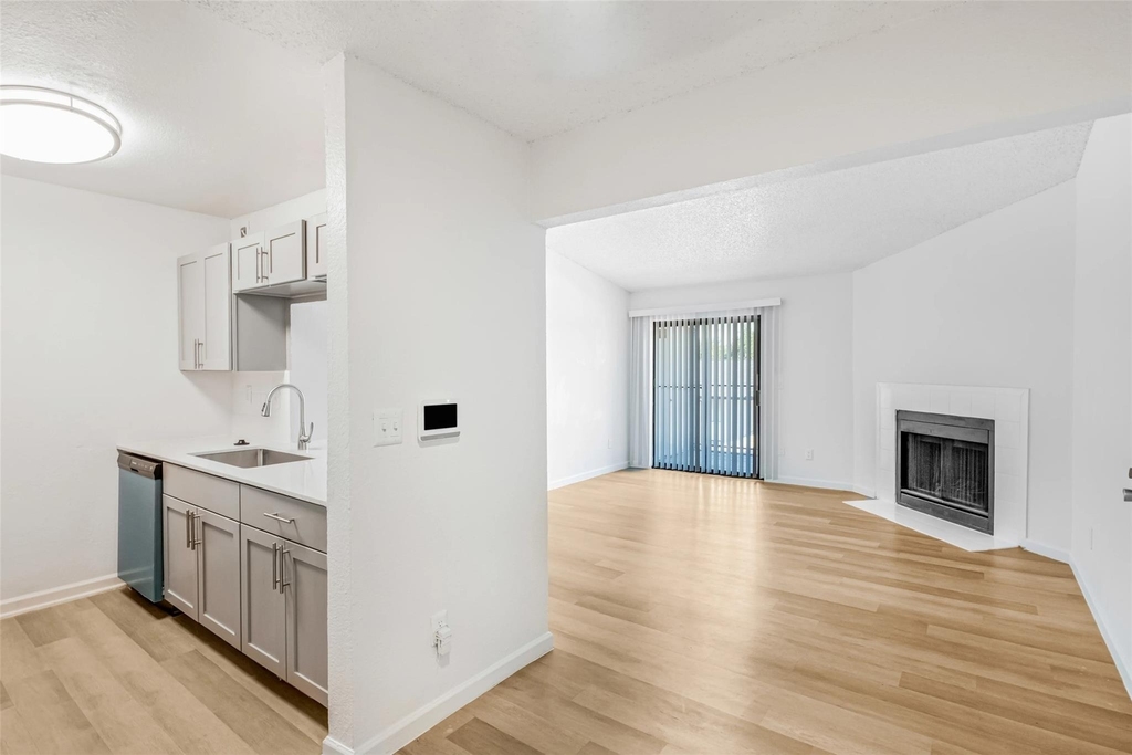 4600 West Pioneer Drive - Photo 10