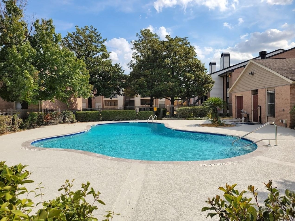 12335 Antoine Drive - Photo 12