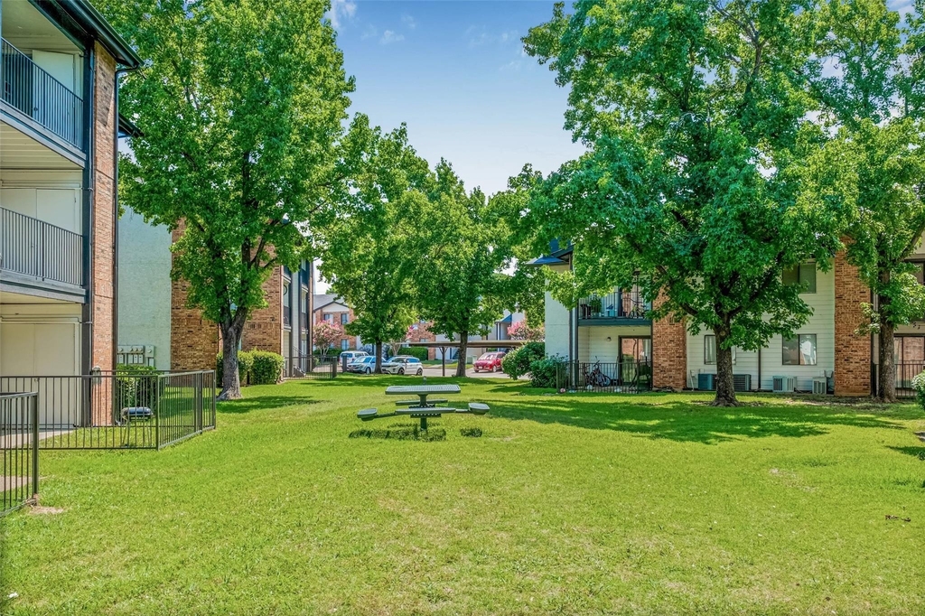 4600 West Pioneer Drive - Photo 25