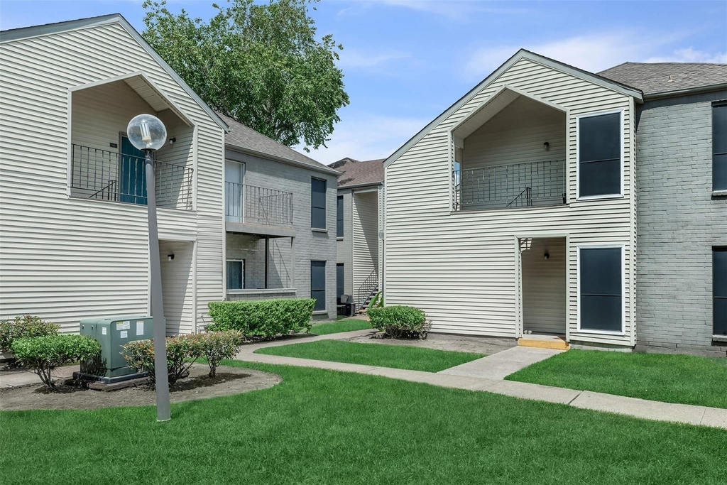 1111 W Main Street - Photo 24