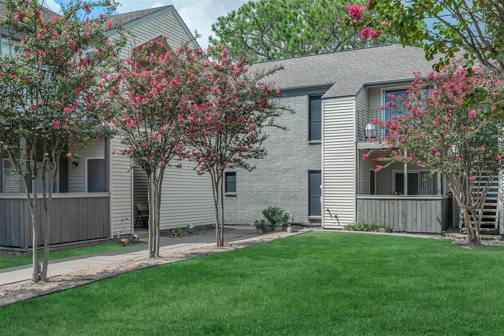 1111 W Main Street - Photo 12