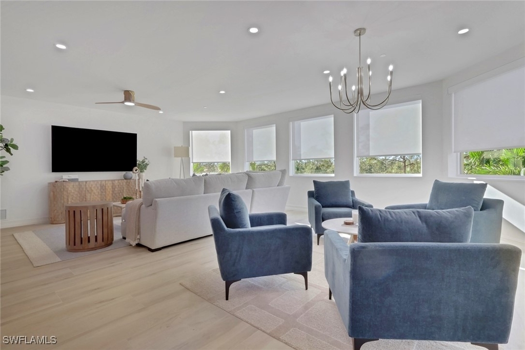 2728 Tiburon Boulevard E - Photo 10