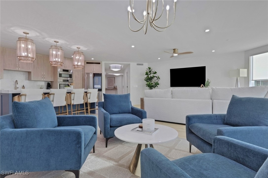 2728 Tiburon Boulevard E - Photo 8