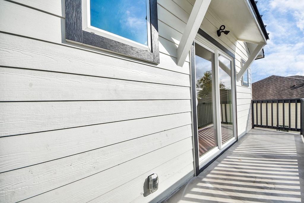 611 E 39th Street - Photo 27