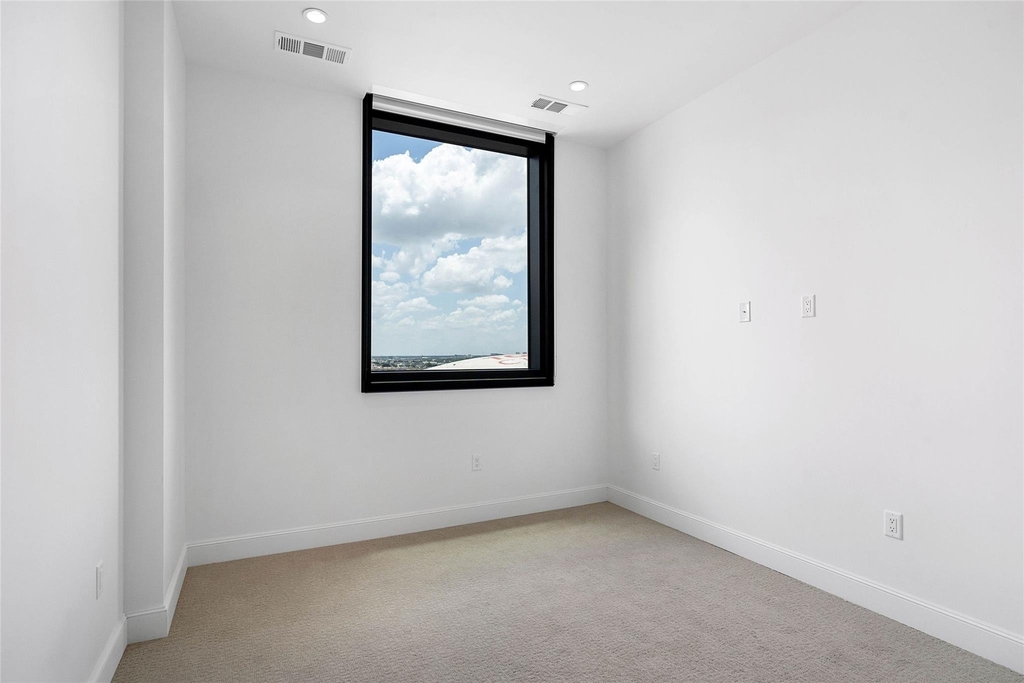 1211 Caroline Street - Photo 7