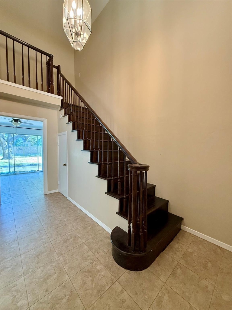 106 Longacre Drive - Photo 3