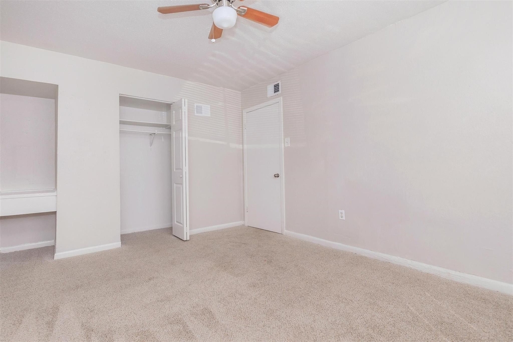 8271 Stone Street - Photo 3