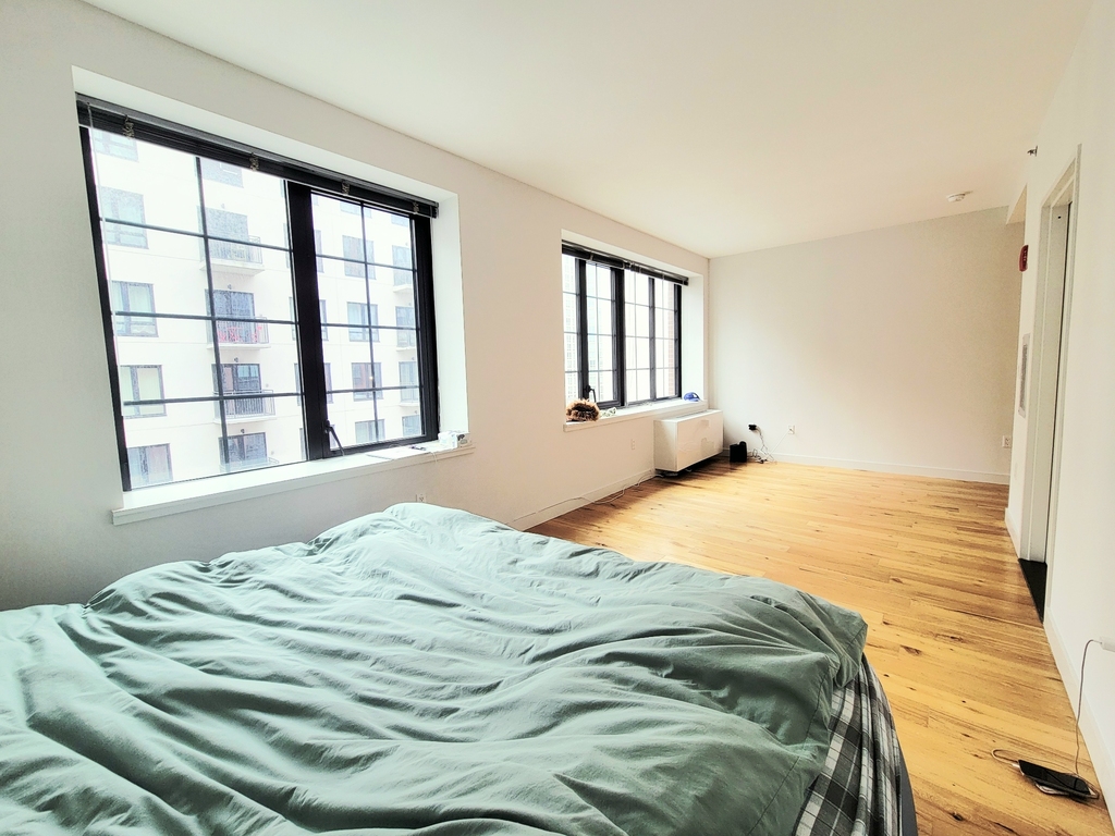 45-50 Pearson Street - Photo 1