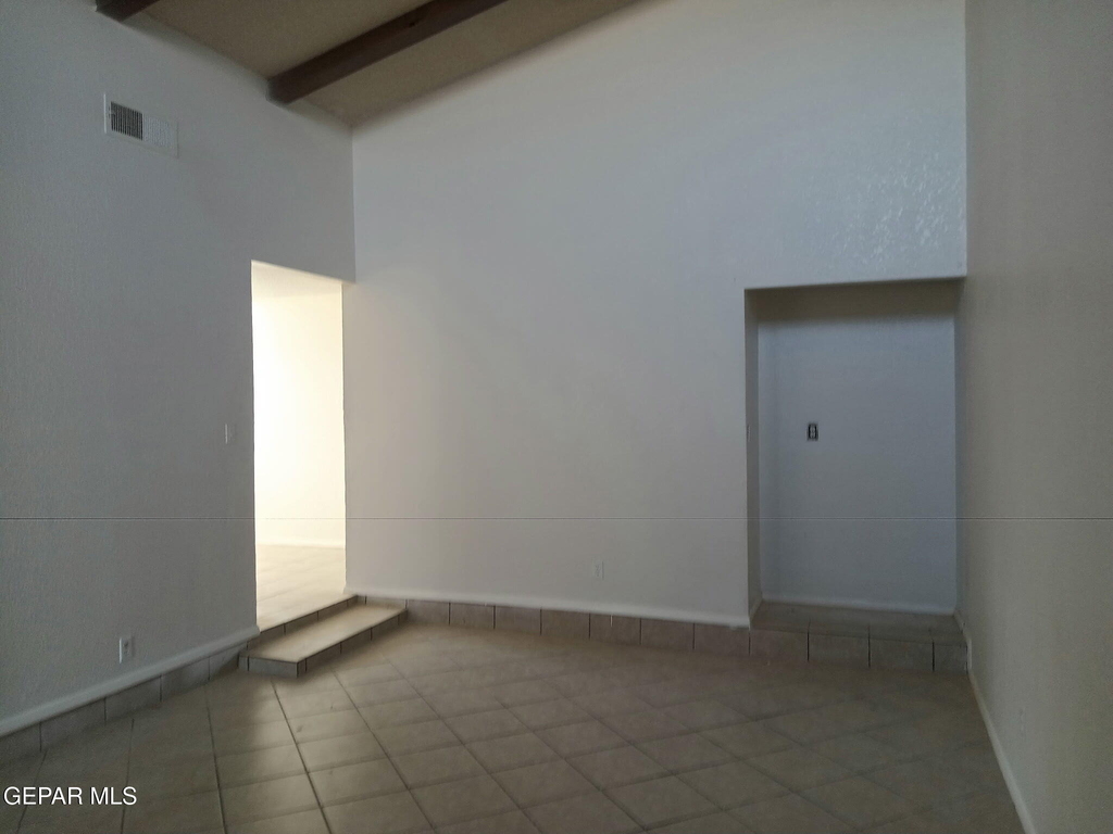 3558 E Glen Drive - Photo 2