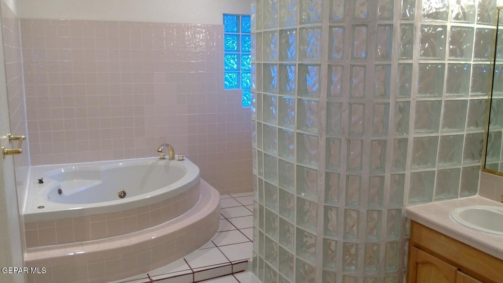 7417 Mission Viejo Drive - Photo 10