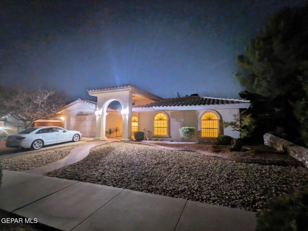 7417 Mission Viejo Drive - Photo 14
