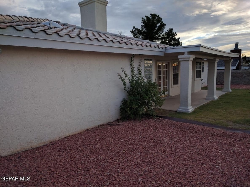 7417 Mission Viejo Drive - Photo 16