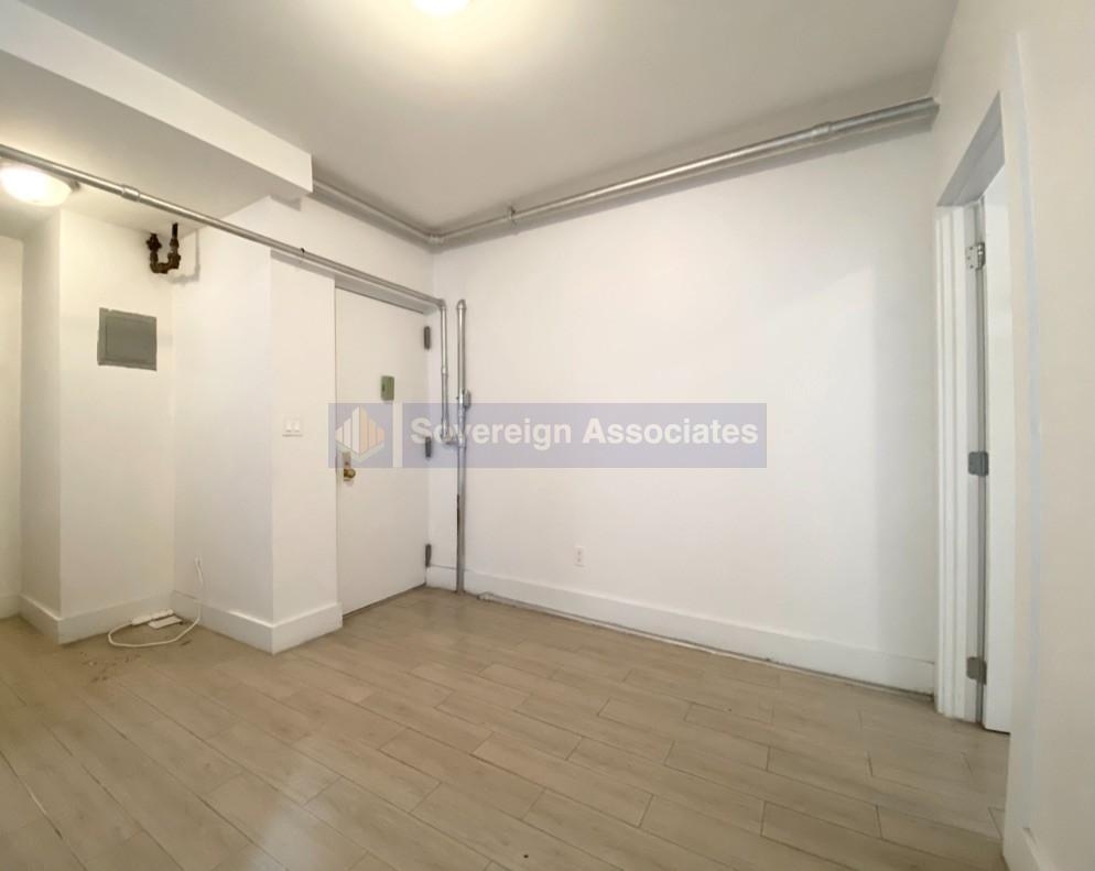 22 Saint Nicholas Place - Photo 5