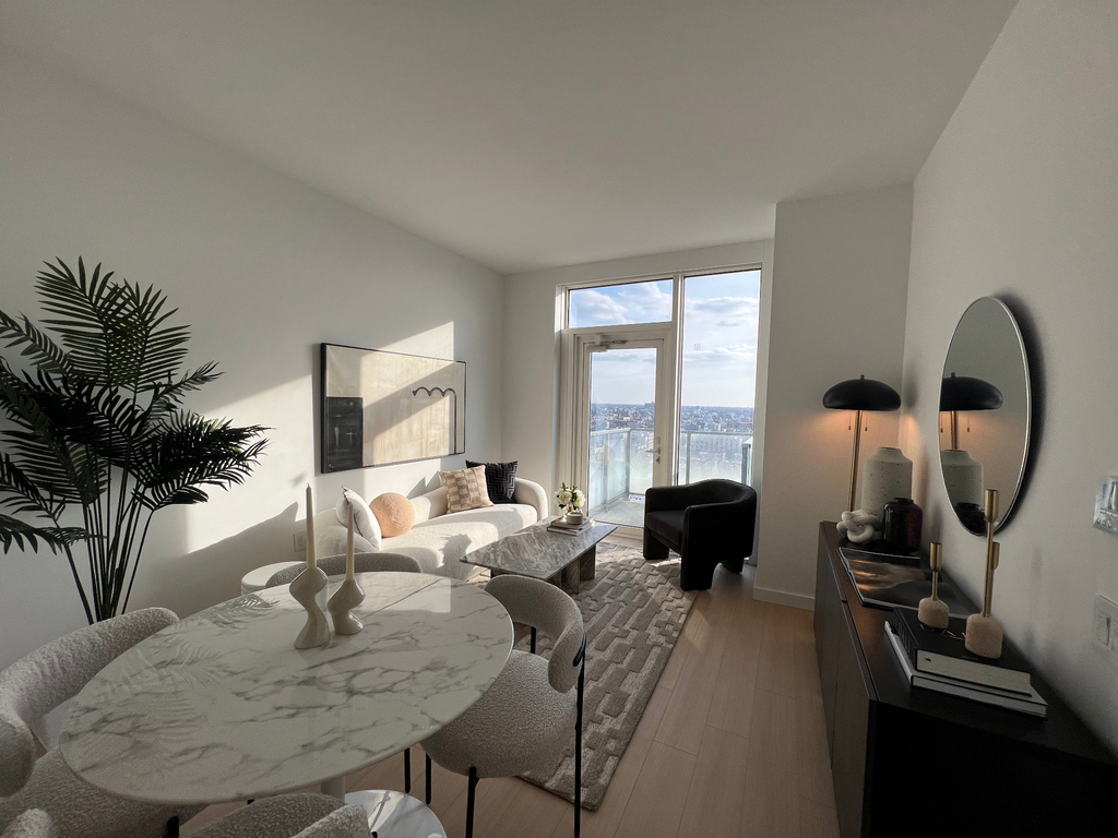 125 Linden Boulevard - Photo 0