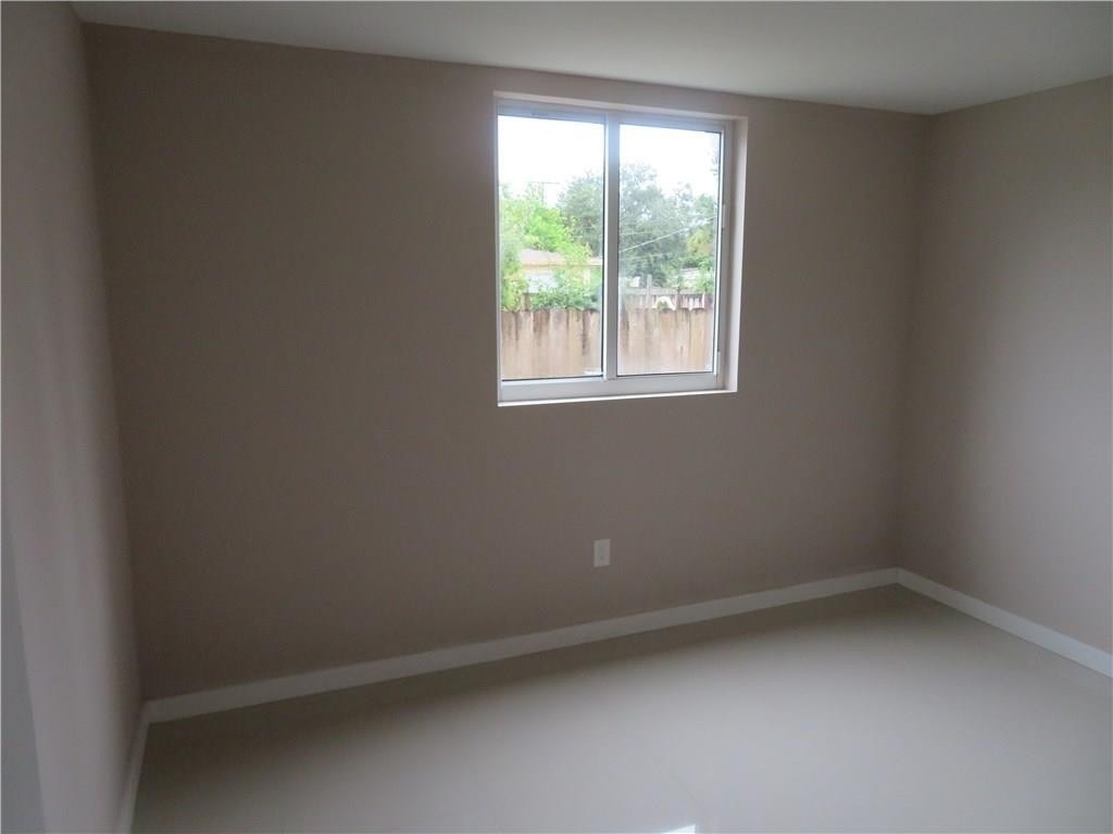 1944 Sheridan Street - Photo 5