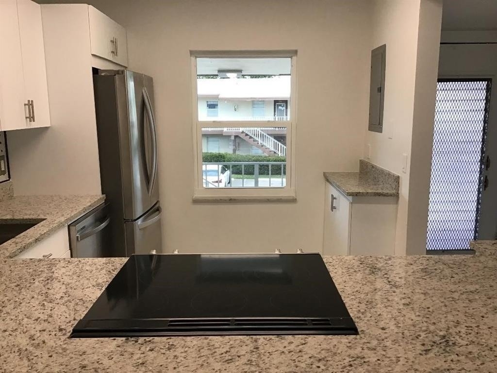 7600 Nw 4th Place - Photo 3