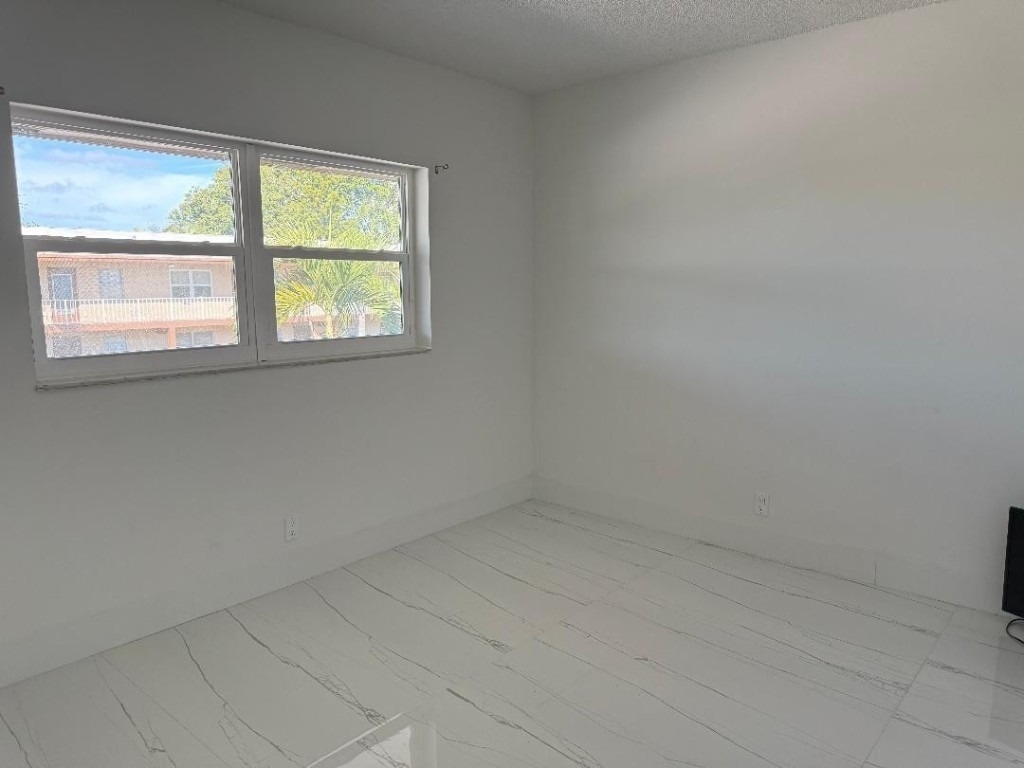 7600 Nw 4th Place - Photo 14