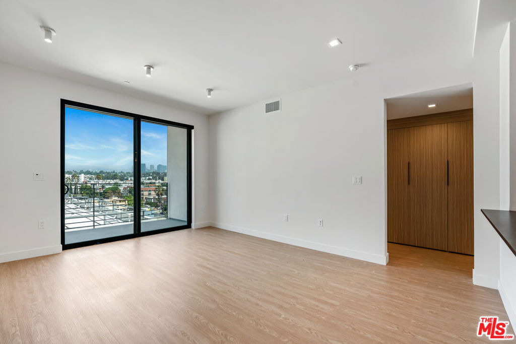 3688 Overland Ave - Photo 3