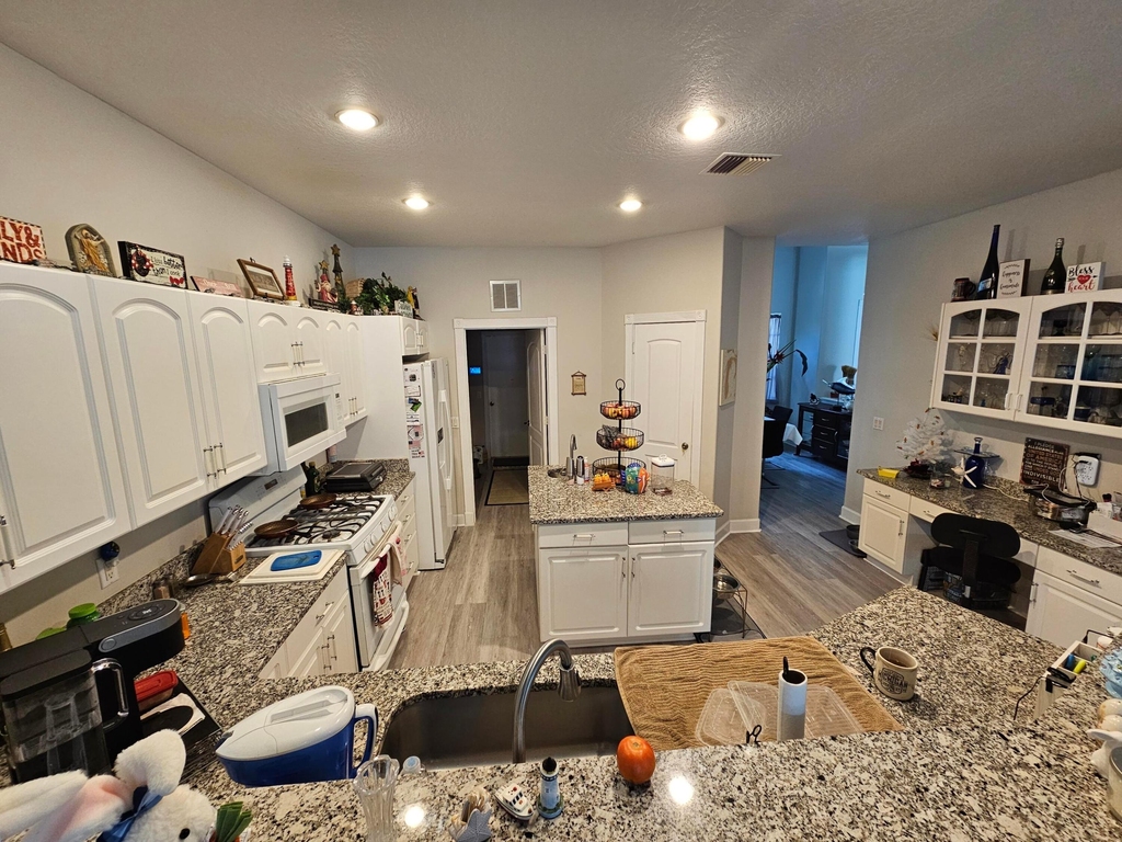2720 Se Kern Road - Photo 8