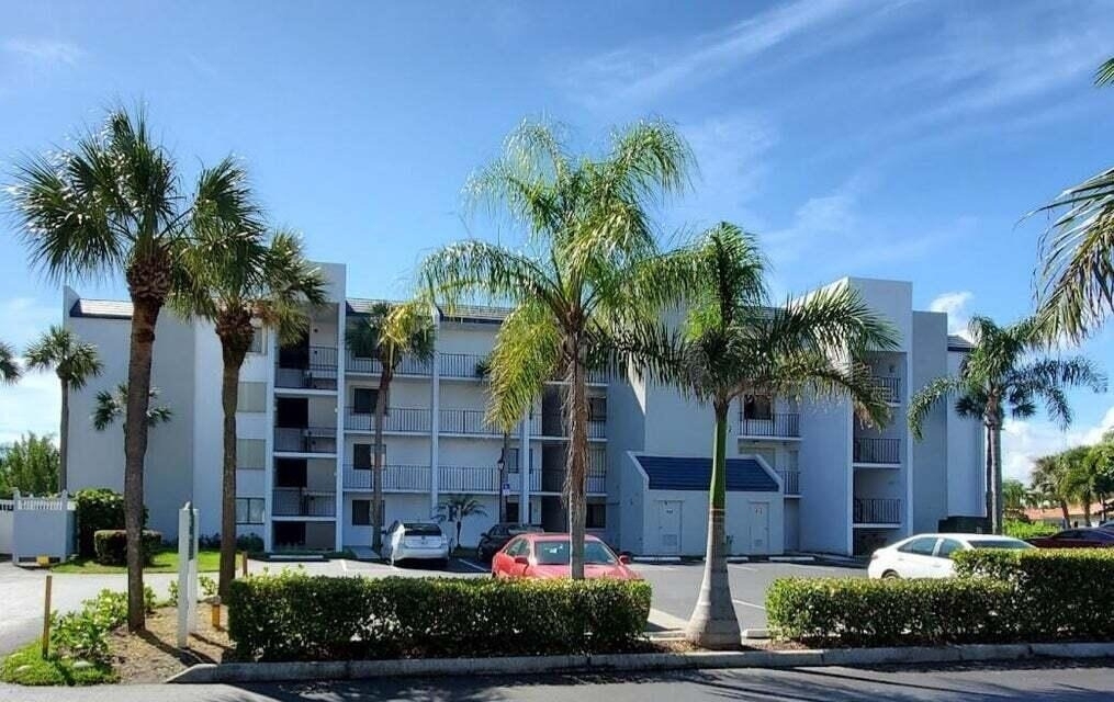1605 S Us Highway 1 - Photo 3