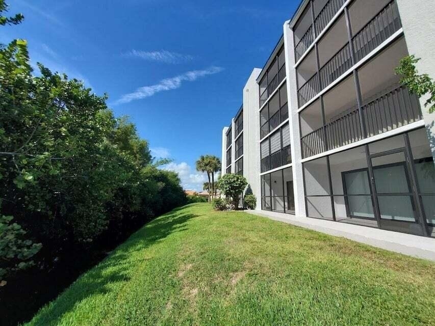 1605 S Us Highway 1 - Photo 4