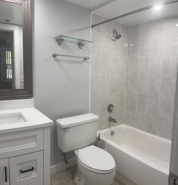 1638 Embassy Drive - Photo 10