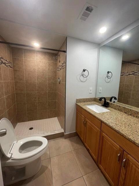 1638 Embassy Drive - Photo 7