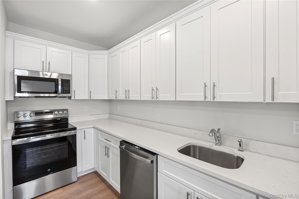 227 4th Avenue - Photo 6