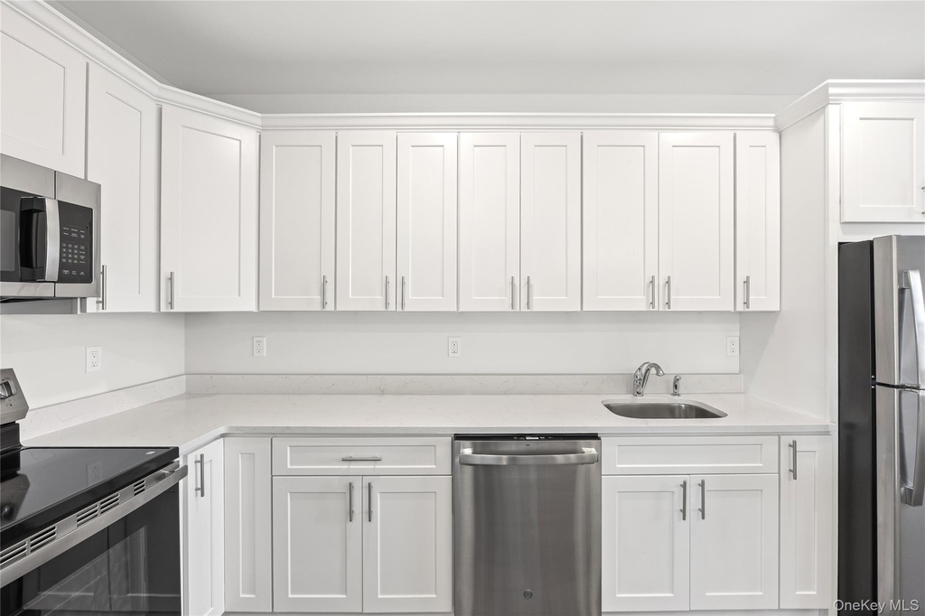 227 4th Avenue - Photo 8