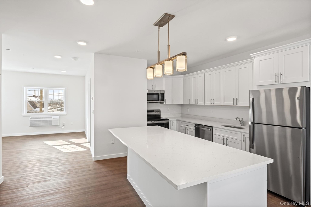 227 4th Avenue - Photo 4