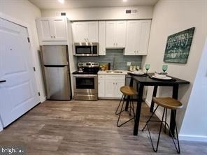 1617 Ridge Avenue - Photo 8