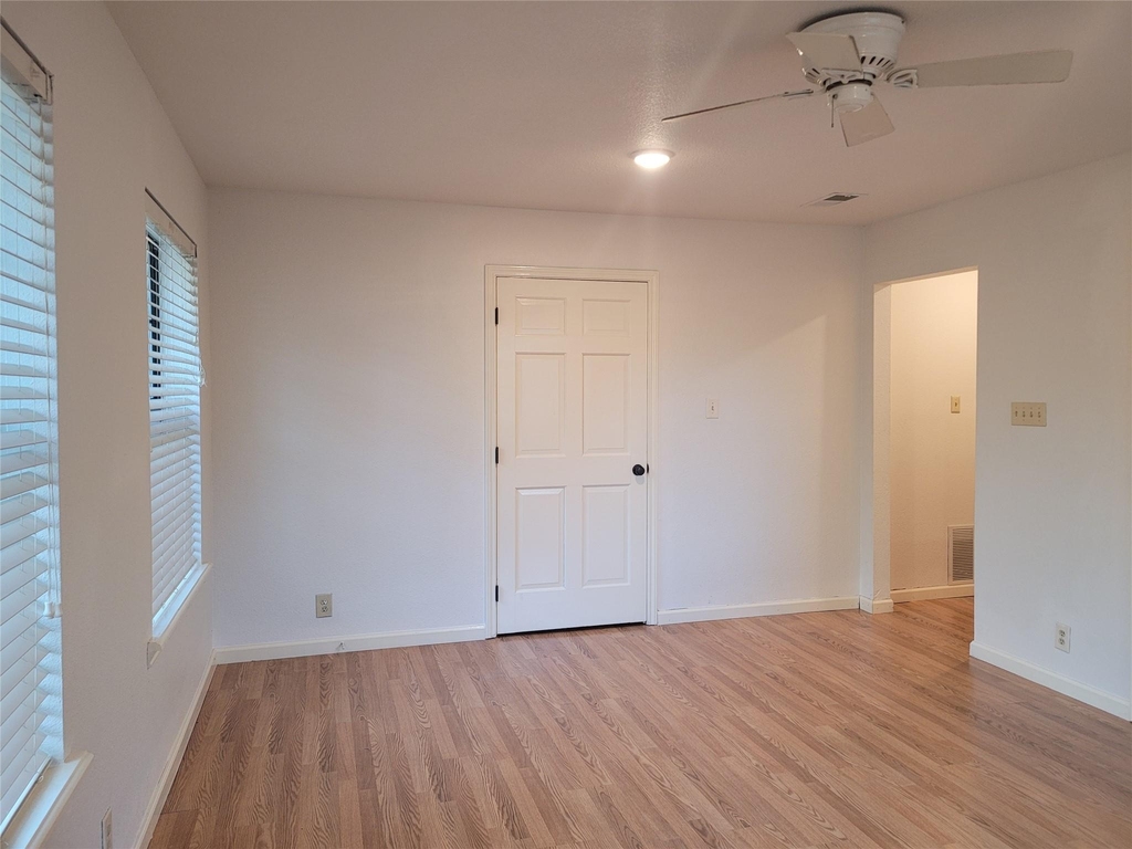 306 E Anderson Ave - Photo 5
