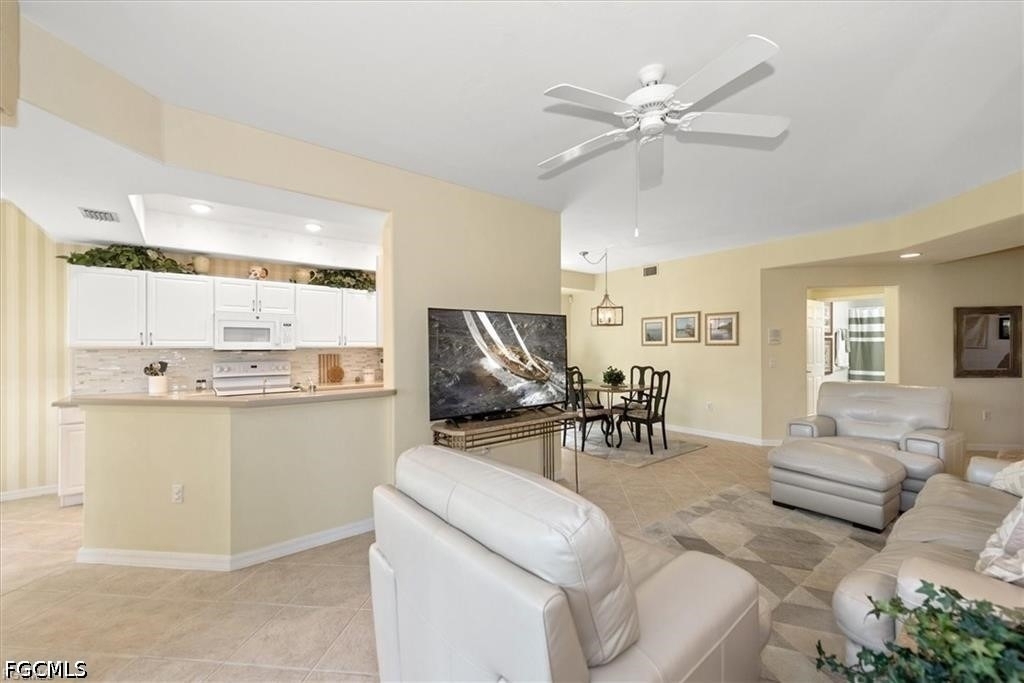 11033 Mill Creek Way - Photo 3