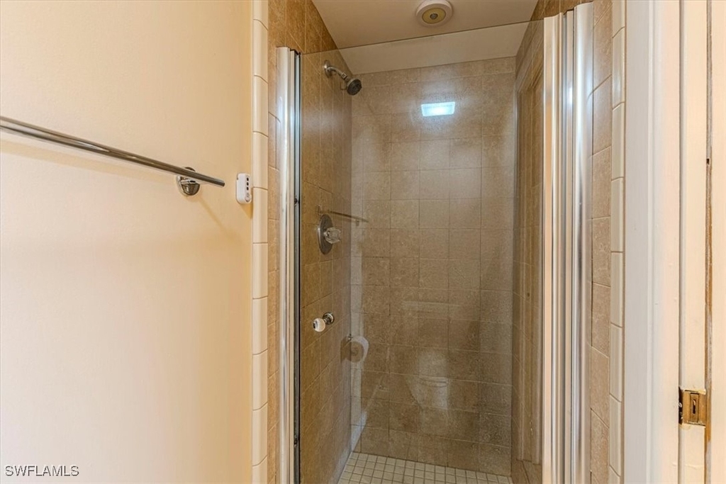 5535 Rattlesnake Hammock Road - Photo 12