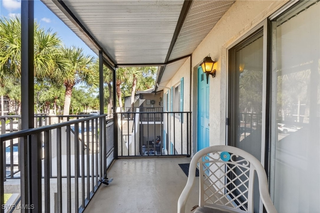4210 Looking Glass Lane - Photo 4