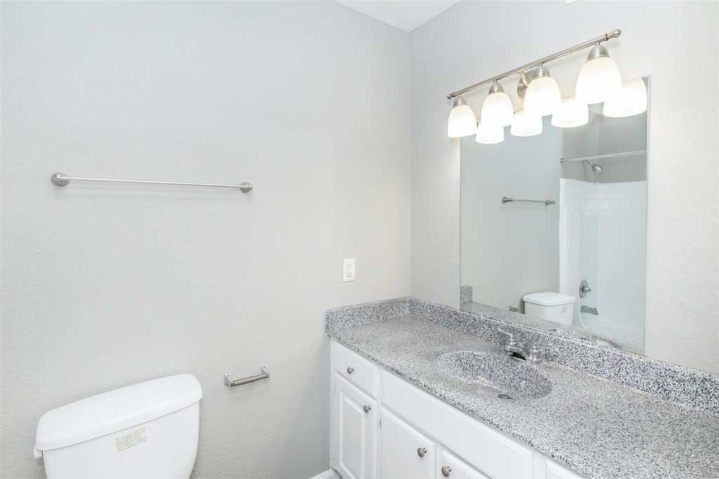 18001 Cypress Trace Road - Photo 11
