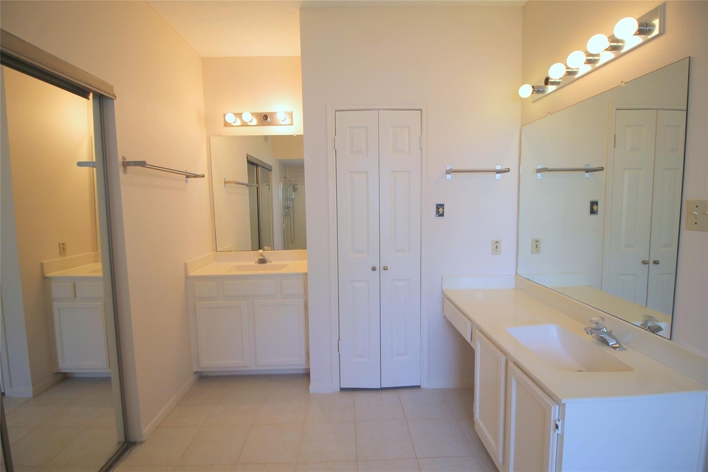 16326 Brush Meadows Court - Photo 15