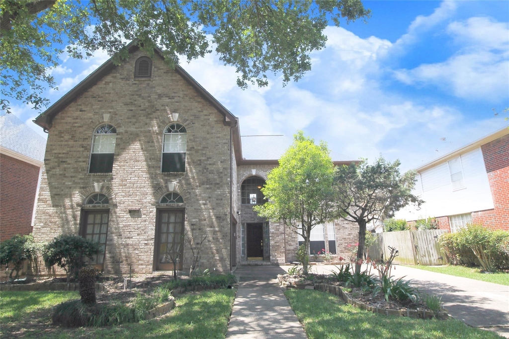 16326 Brush Meadows Court - Photo 0