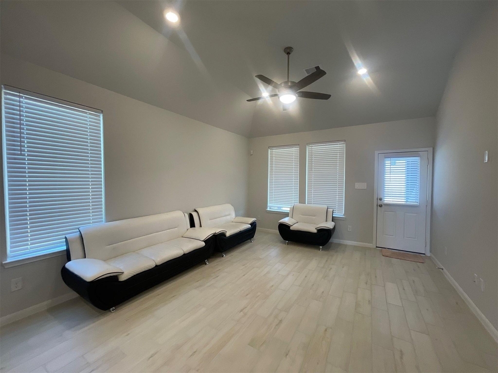 12614 White Pelican Court - Photo 2