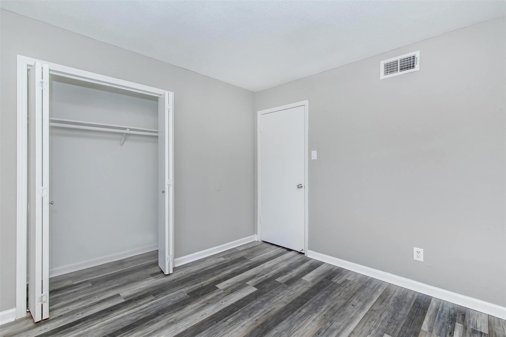 18001 Cypress Trace Road - Photo 18